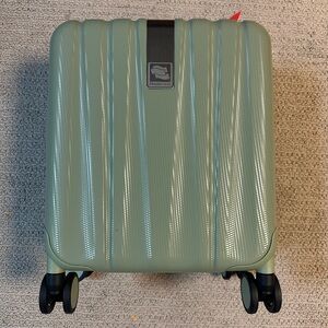 Hanke Green Travel Bag